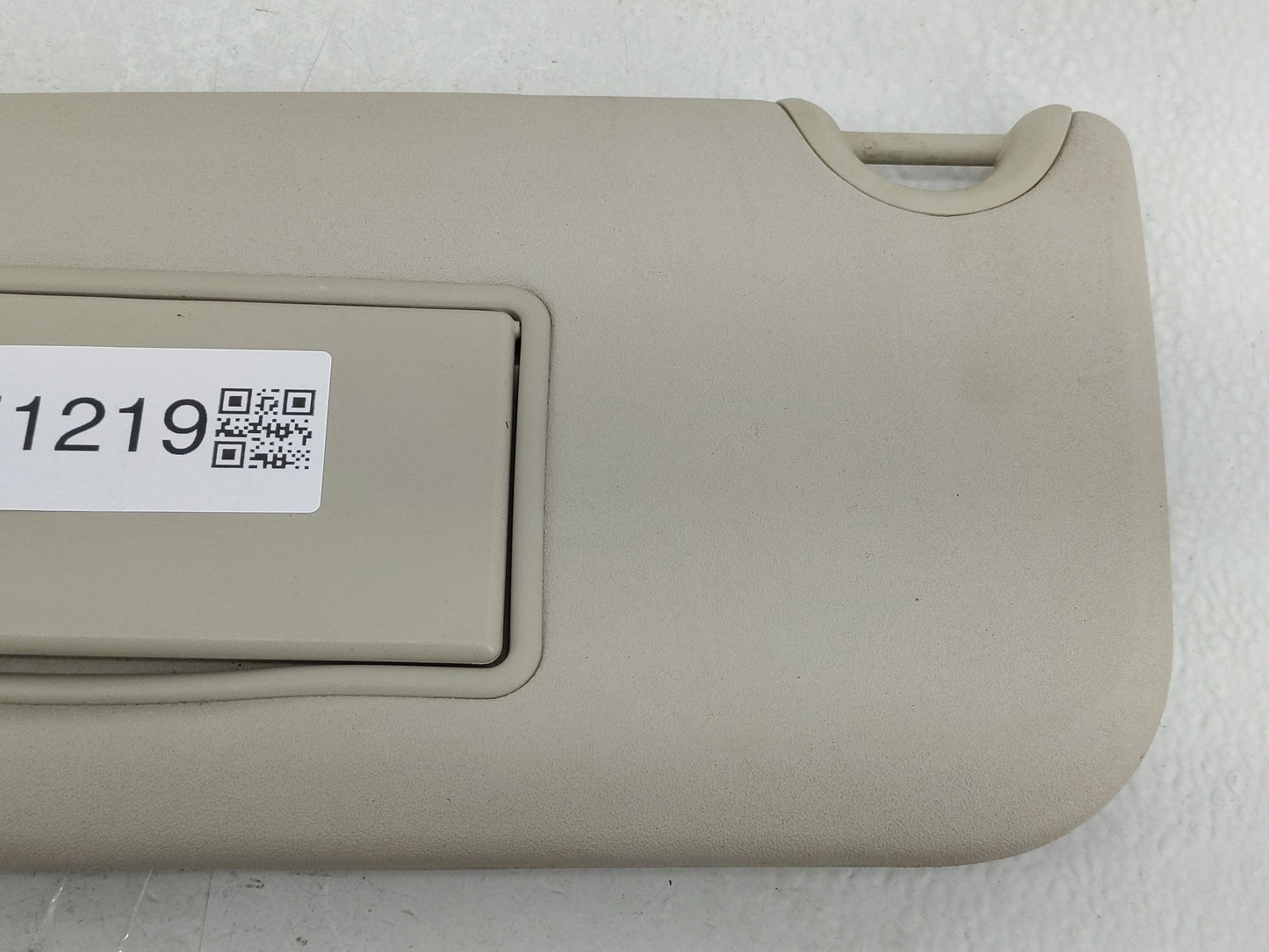 2012 Dodge Journey Sun Visor Shade Replacement Driver Left Mirror Fits OEM Used Auto Parts - Oemusedautoparts1.com