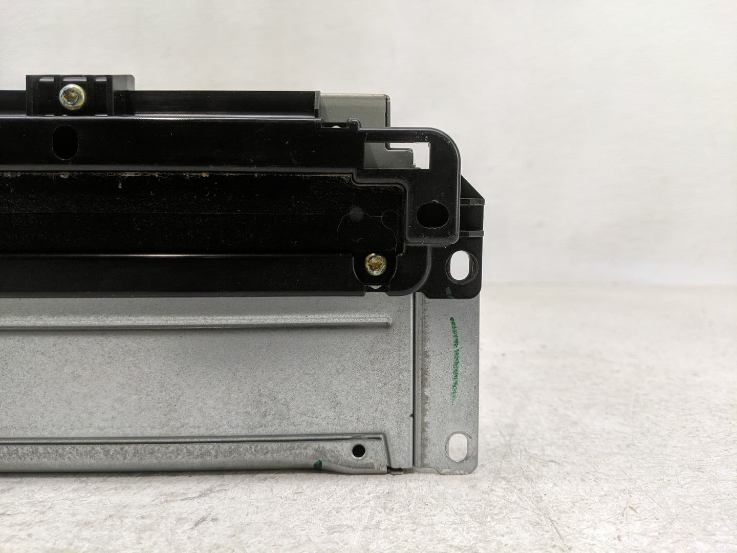 2011-2012 Dodge Journey Radio AM FM Cd Player Receiver Replacement P/N:P05064546AL Fits Fits 2011 2012 OEM Used Auto Parts -