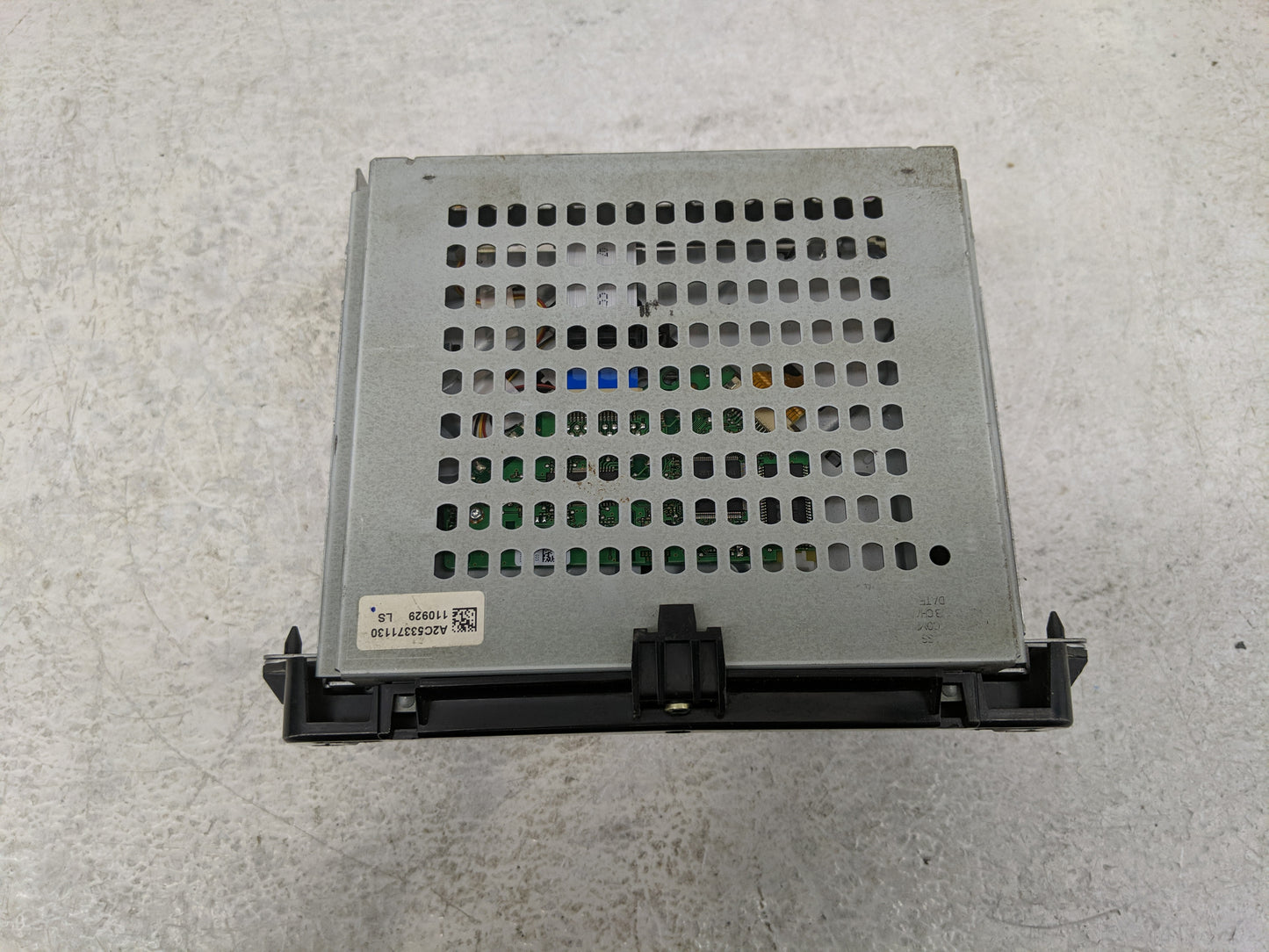 2011-2012 Dodge Journey Radio AM FM Cd Player Receiver Replacement P/N:P05091101AG Fits Fits 2011 2012 OEM Used Auto Parts -