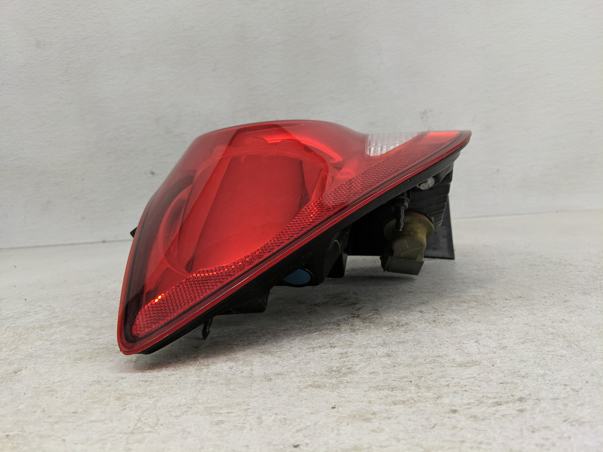 2011-2017 Dodge Journey Tail Light Assembly Driver Left OEM P/N:05071785AD 58078465AD Fits Fits 2011 2012 2013 2014 2015 201