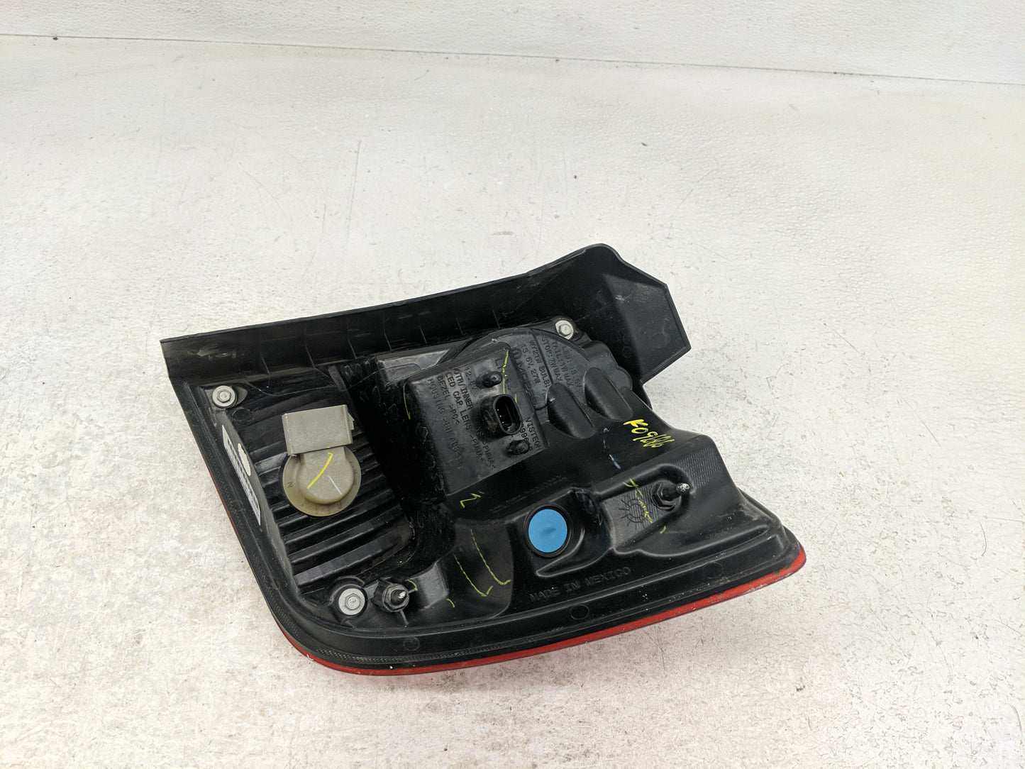 2012 Dodge Journey Tail Light Assembly Driver Left OEM P/N:6724112144 Fits OEM Used Auto Parts - Oemusedautoparts1.com