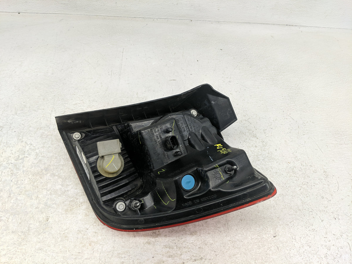 2011-2017 Dodge Journey Tail Light Assembly Driver Left OEM P/N:05071785AD 58078465AD Fits Fits 2011 2012 2013 2014 2015 201