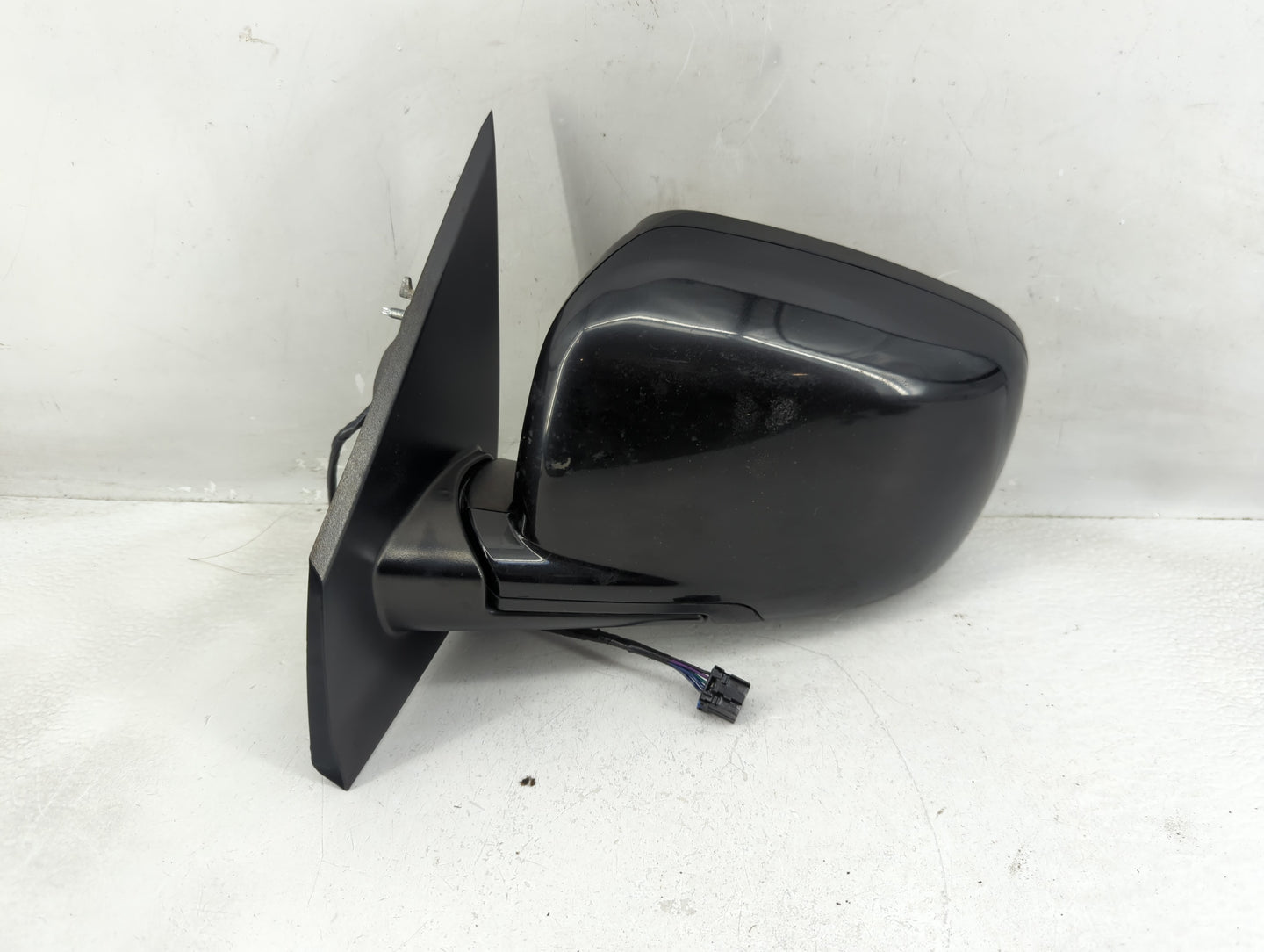 2012 Dodge Journey Driver Side View Mirror - Left Door Mirror OEM Used - Oemusedautoparts1.com