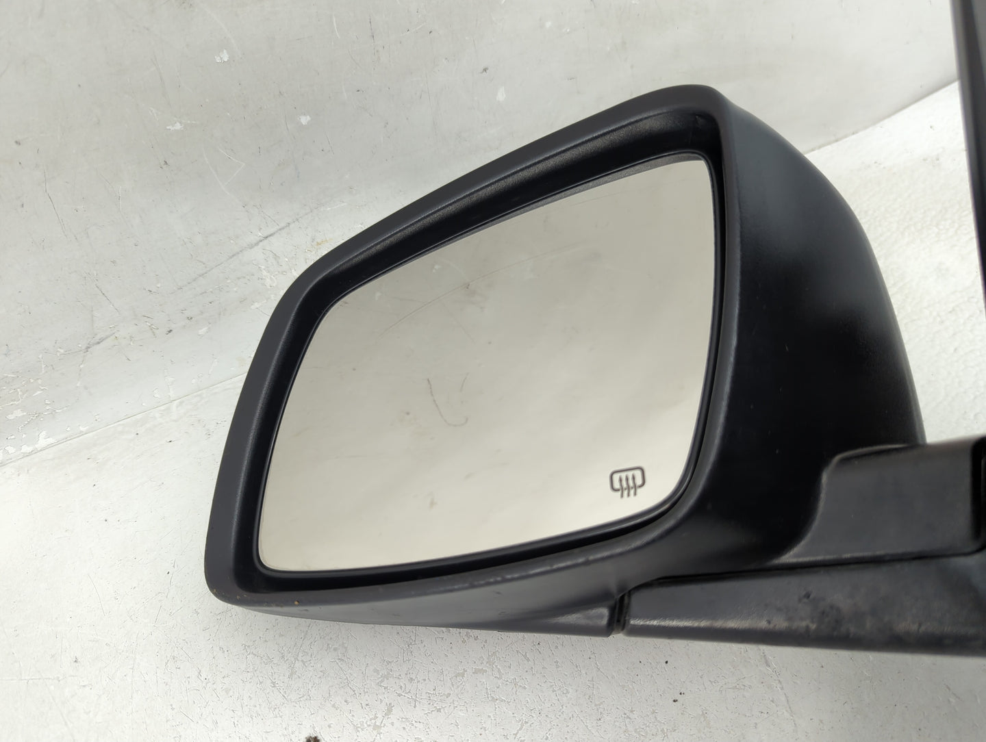 2012 Dodge Journey Driver Side View Mirror - Left Door Mirror OEM Used - Oemusedautoparts1.com