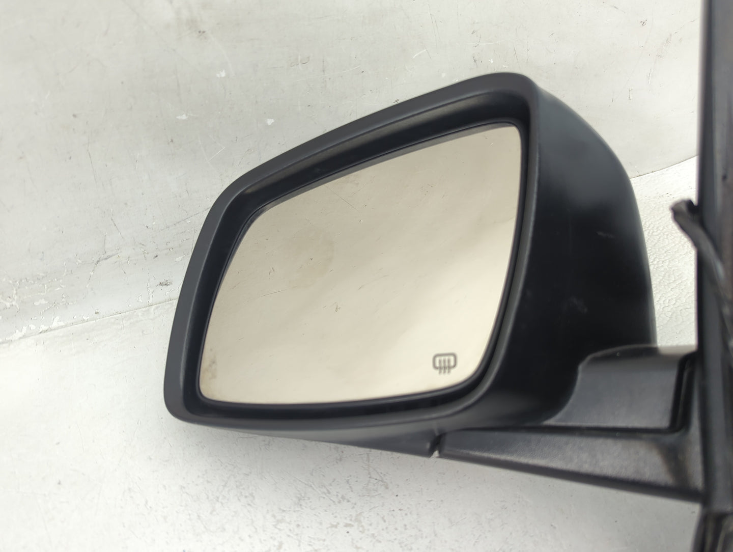 2012 Dodge Journey Driver Side View Mirror - Left Door Mirror OEM Used - Oemusedautoparts1.com