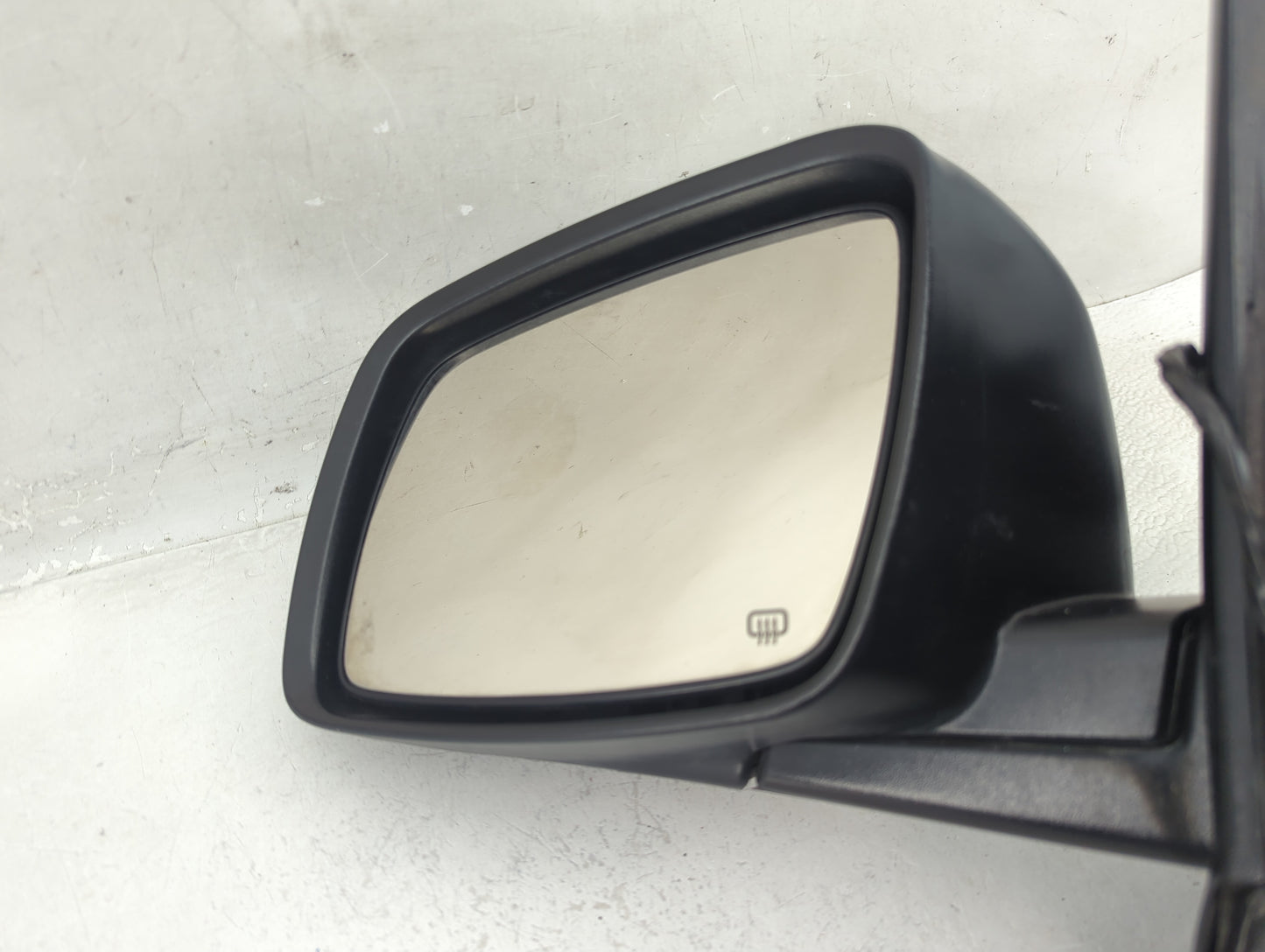 2012 Dodge Journey Driver Side View Mirror - Left Door Mirror OEM Used - Oemusedautoparts1.com