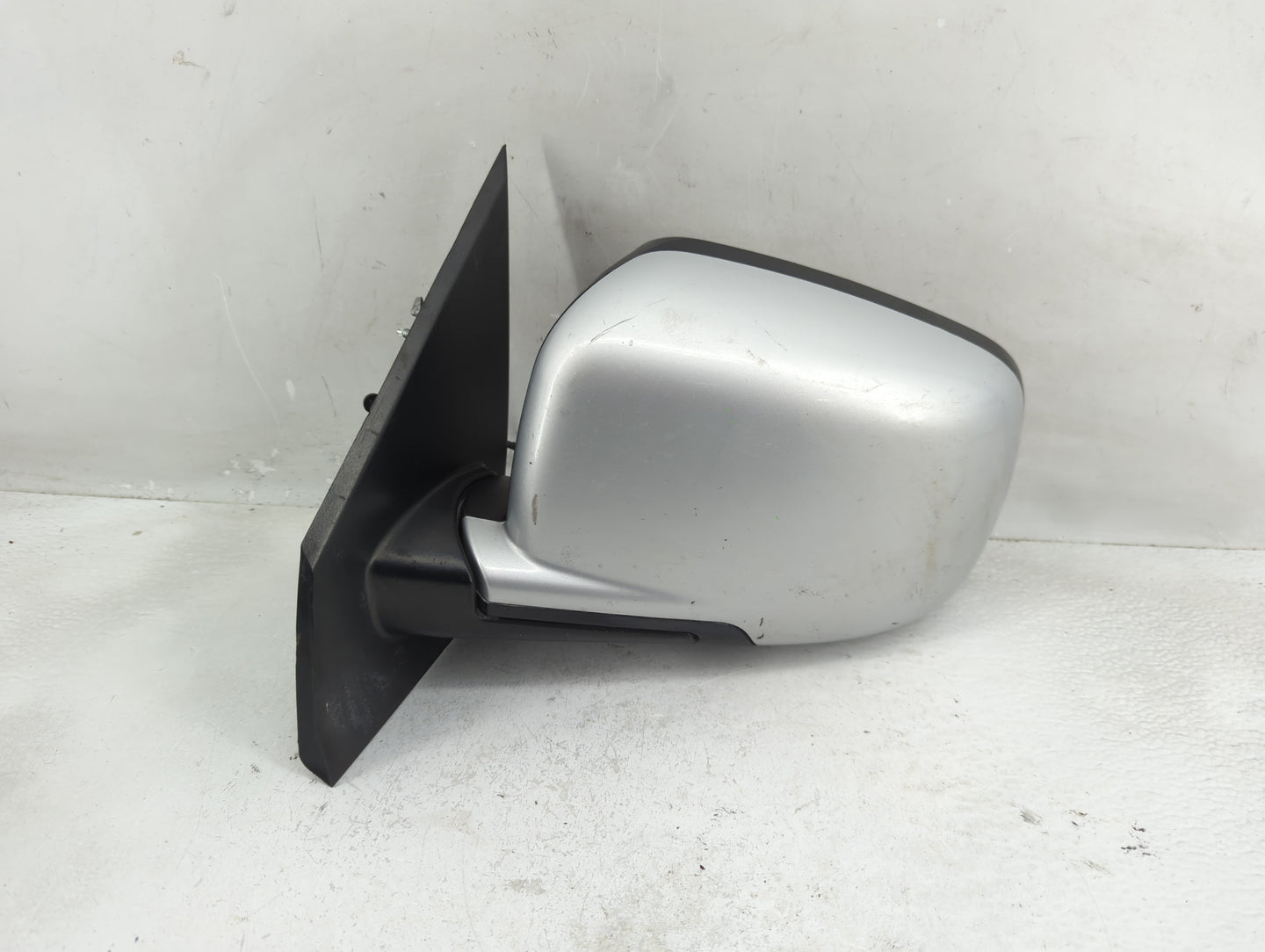 2012 Dodge Journey Driver Side View Mirror - Left Door Mirror OEM Used - Oemusedautoparts1.com