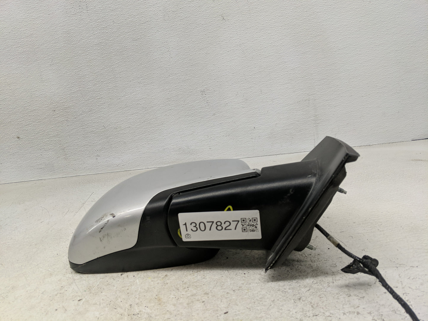 2012 Dodge Journey Passenger Side View Mirror - Right Door Mirror OEM Used - Oemusedautoparts1.com