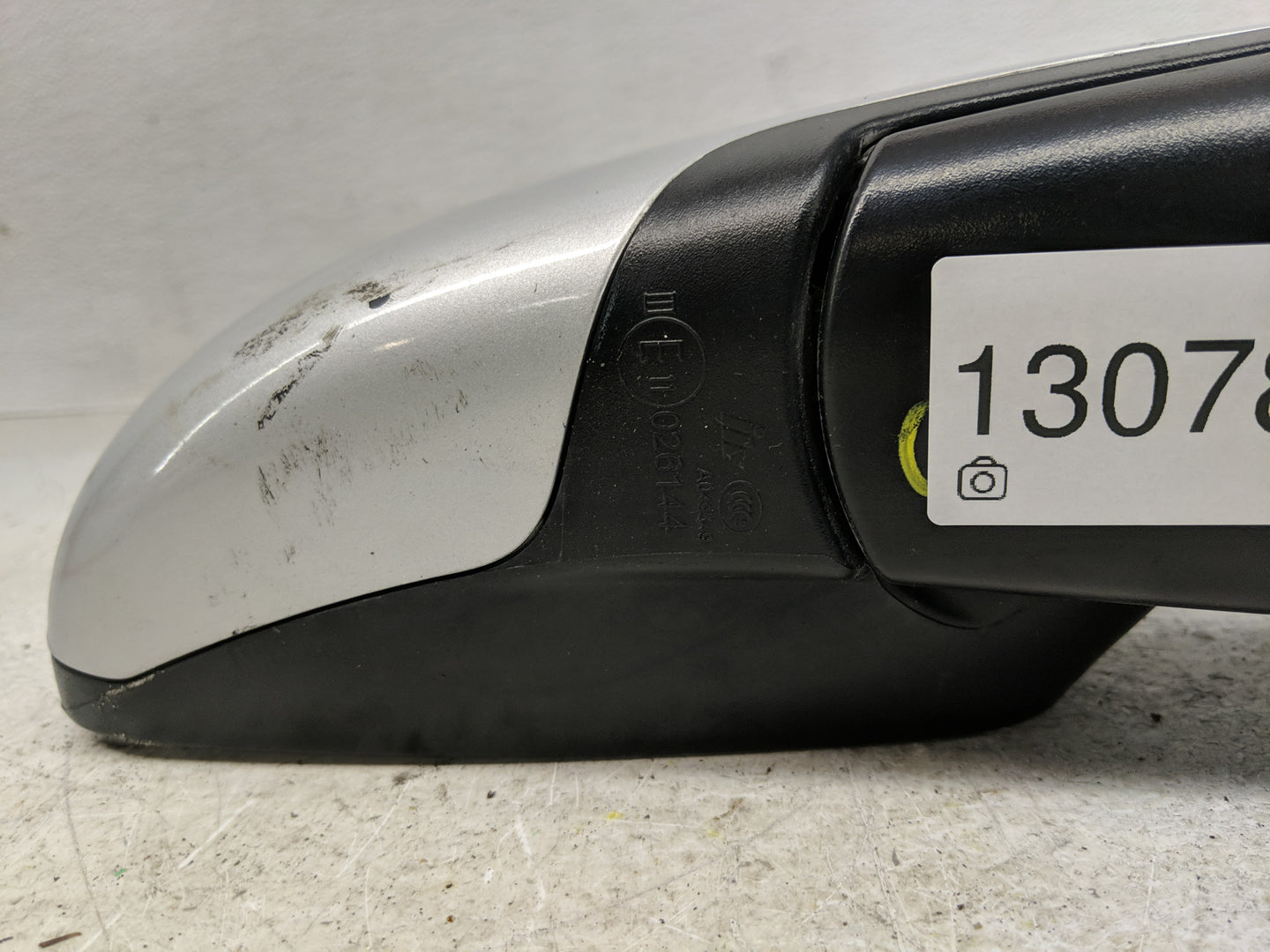 2012 Dodge Journey Passenger Side View Mirror - Right Door Mirror OEM Used - Oemusedautoparts1.com