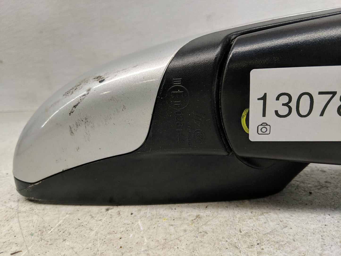 2012 Dodge Journey Passenger Side View Mirror - Right Door Mirror OEM Used - Oemusedautoparts1.com