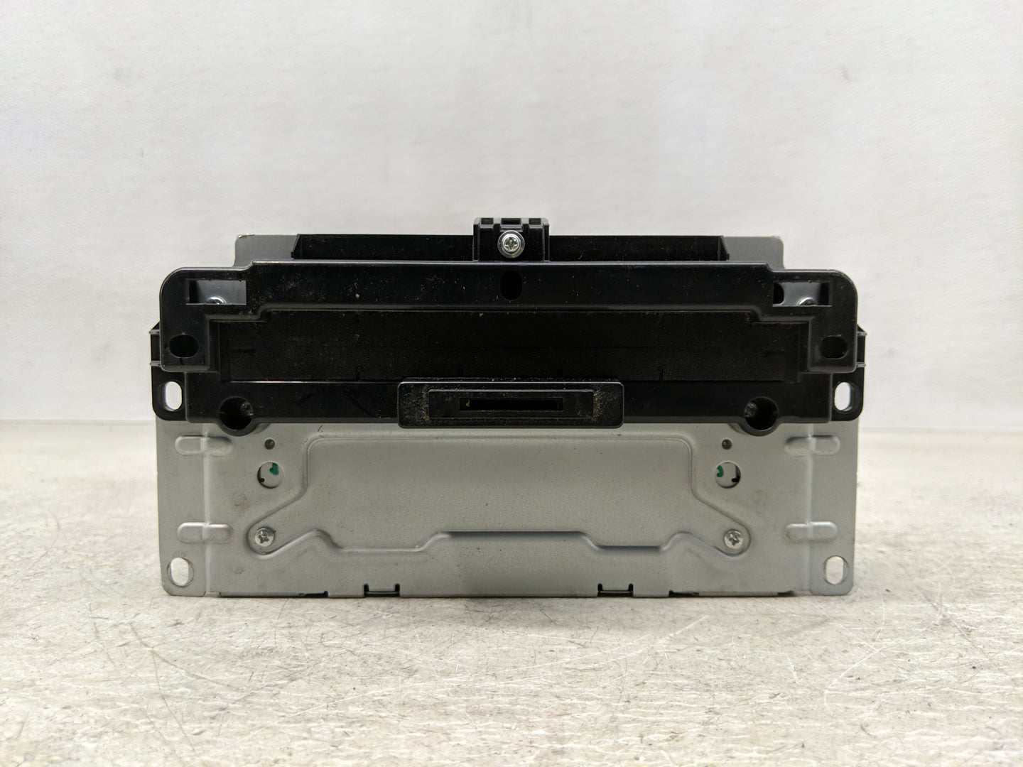 2011-2012 Dodge Journey Radio AM FM Cd Player Receiver Replacement P/N:05091038AJ Fits Fits 2011 2012 OEM Used Auto Parts - 