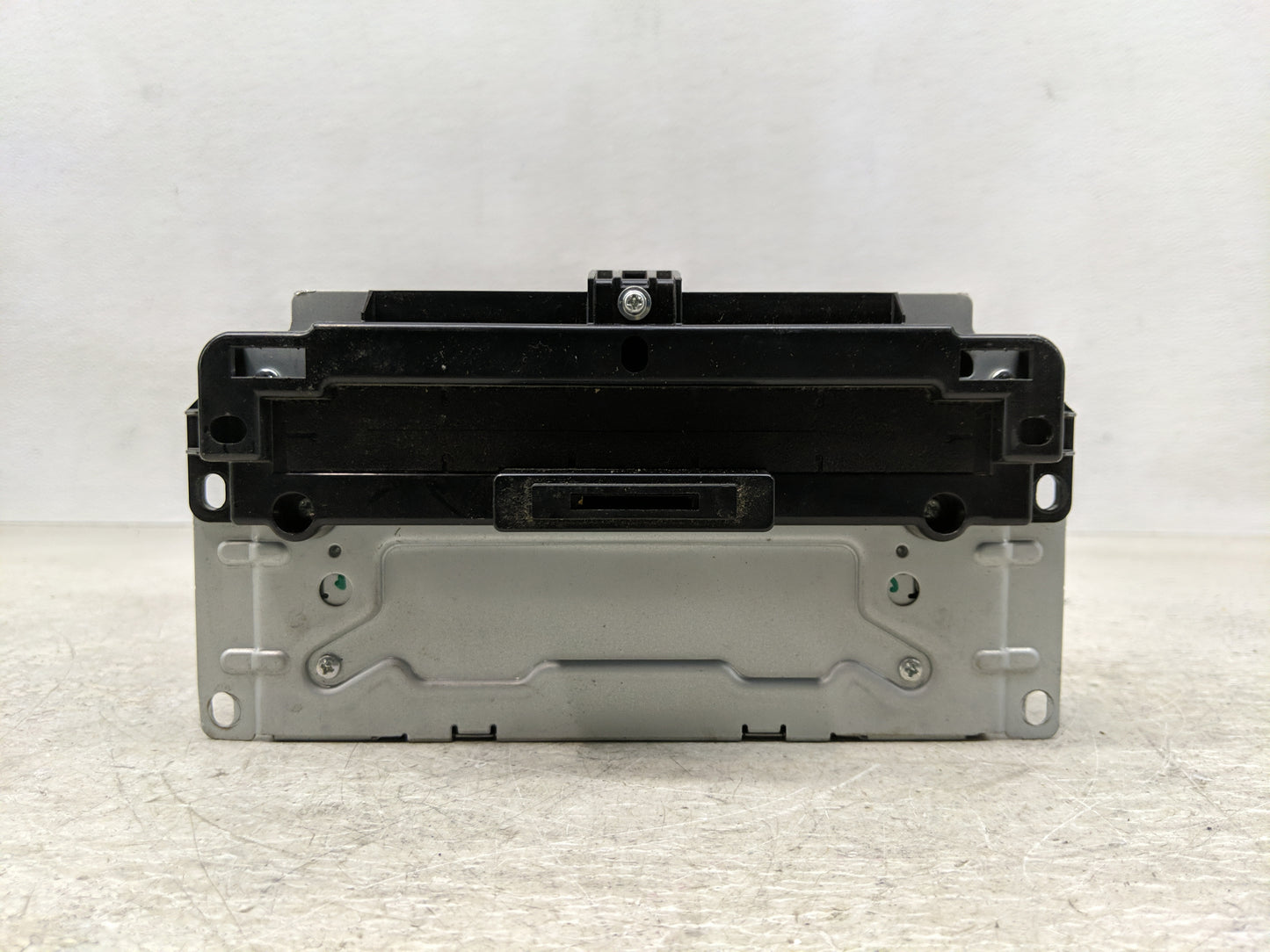 2011-2012 Dodge Journey Radio AM FM Cd Player Receiver Replacement P/N:05091038AJ Fits Fits 2011 2012 OEM Used Auto Parts - 