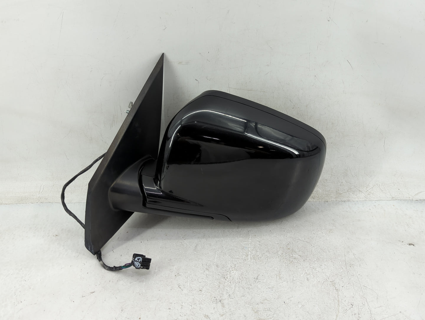 2012 Dodge Journey Driver Side View Mirror - Left Door Mirror OEM Used - Oemusedautoparts1.com