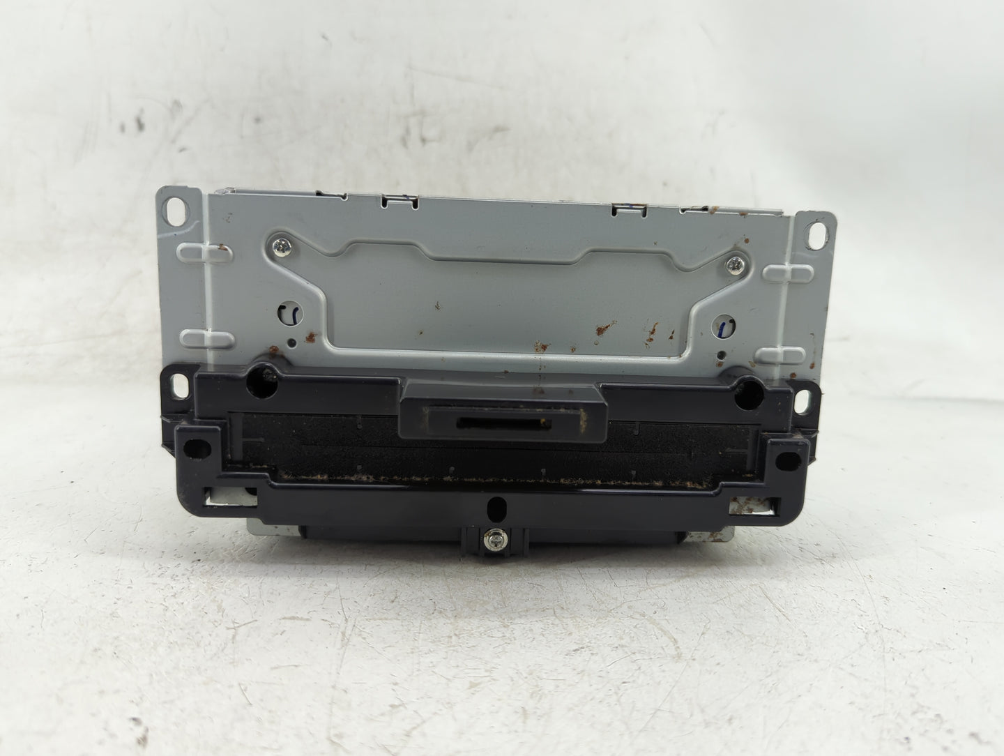 2011-2012 Dodge Journey Radio AM FM Cd Player Receiver Replacement P/N:P05091038AI Fits Fits 2011 2012 OEM Used Auto Parts -