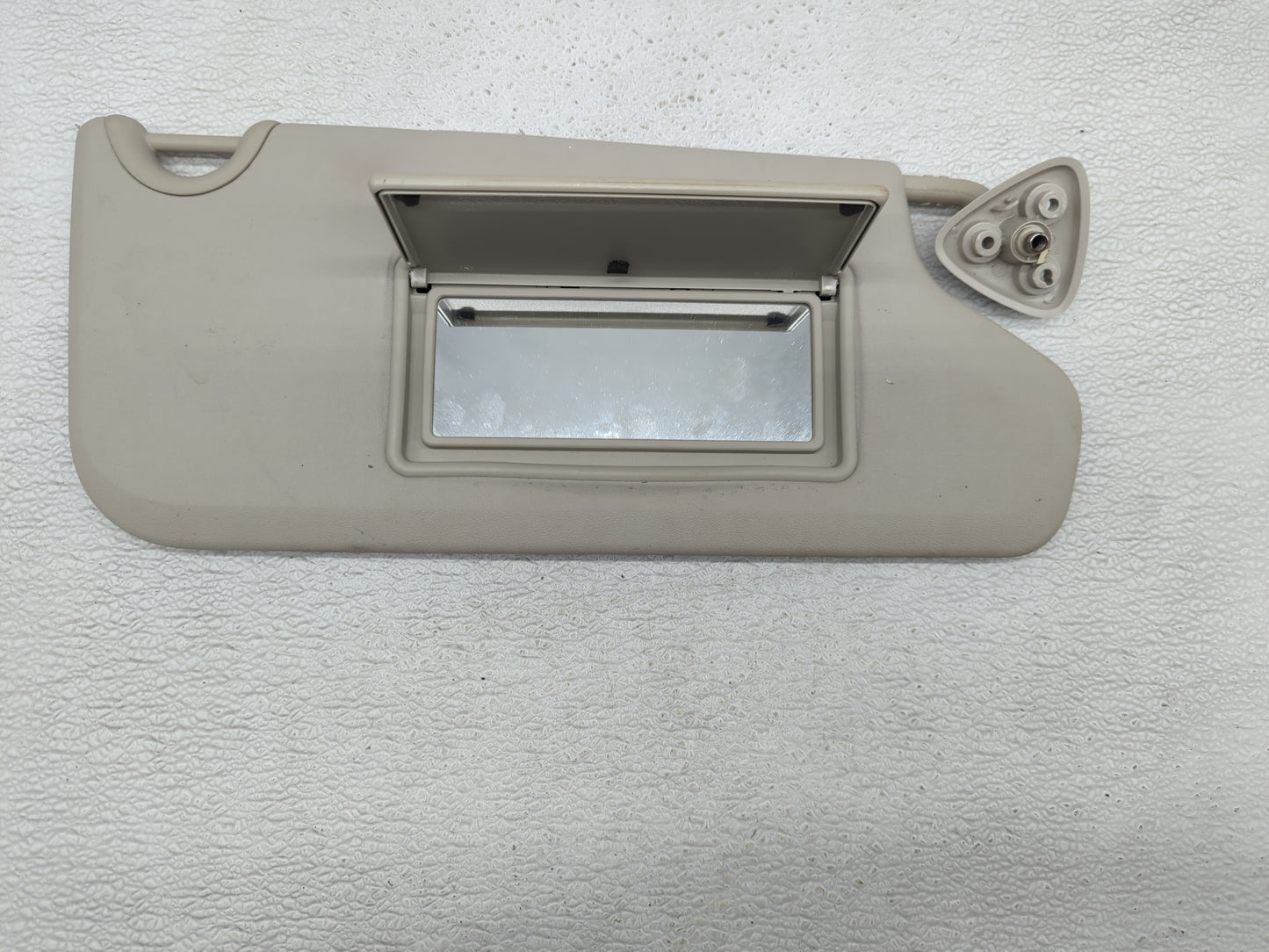 2012 Dodge Journey Sun Visor Shade Replacement Passenger Right Mirror Fits OEM Used Auto Parts - Oemusedautoparts1.com