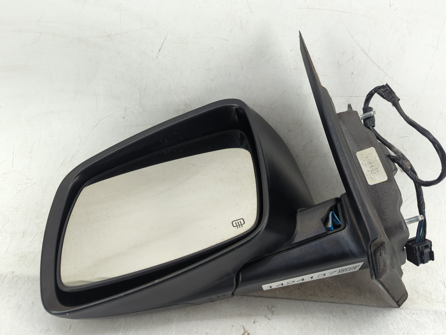 2012 Dodge Journey Driver Side View Mirror - Left Door Mirror OEM Used - Oemusedautoparts1.com