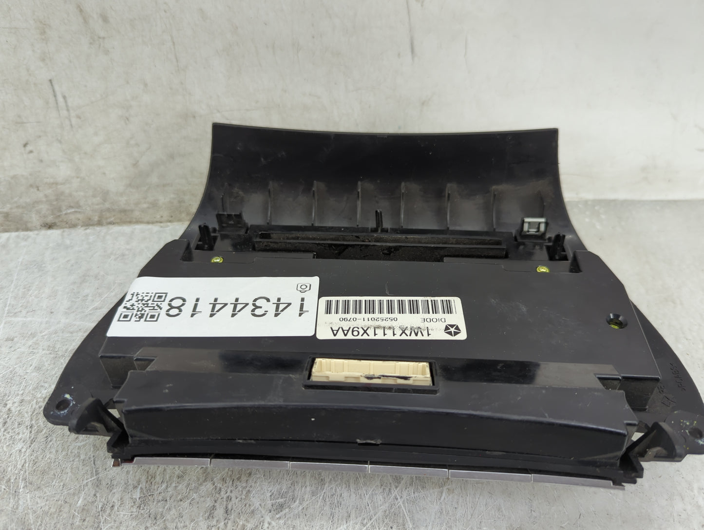 2012 Dodge Journey Climate Control Module Temperature AC/Heater Replacement P/N:1WX111X9AA 05252011-0790 Fits OEM Used Auto 