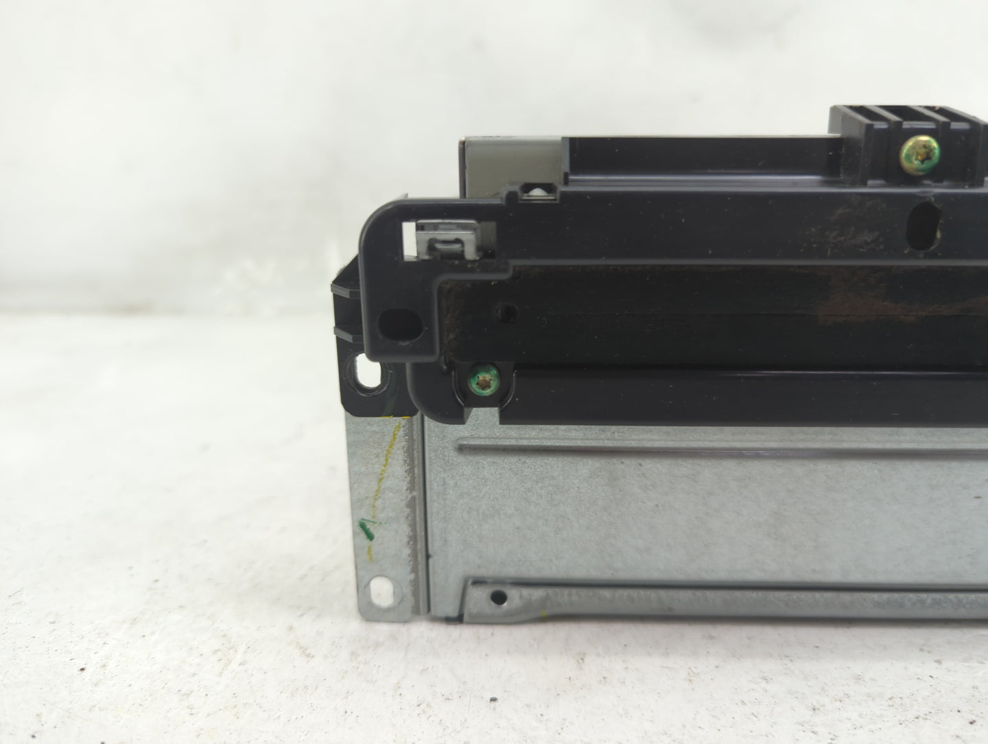2012 Dodge Journey Radio AM FM Cd Player Receiver Replacement P/N:P05091102AI Fits OEM Used Auto Parts - Oemusedautoparts1.c