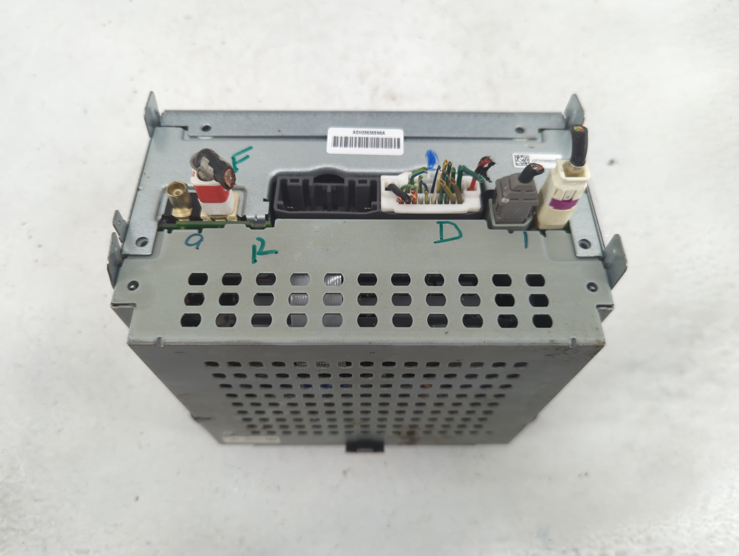 2012 Dodge Journey Radio AM FM Cd Player Receiver Replacement P/N:P05091102AI Fits OEM Used Auto Parts - Oemusedautoparts1.c