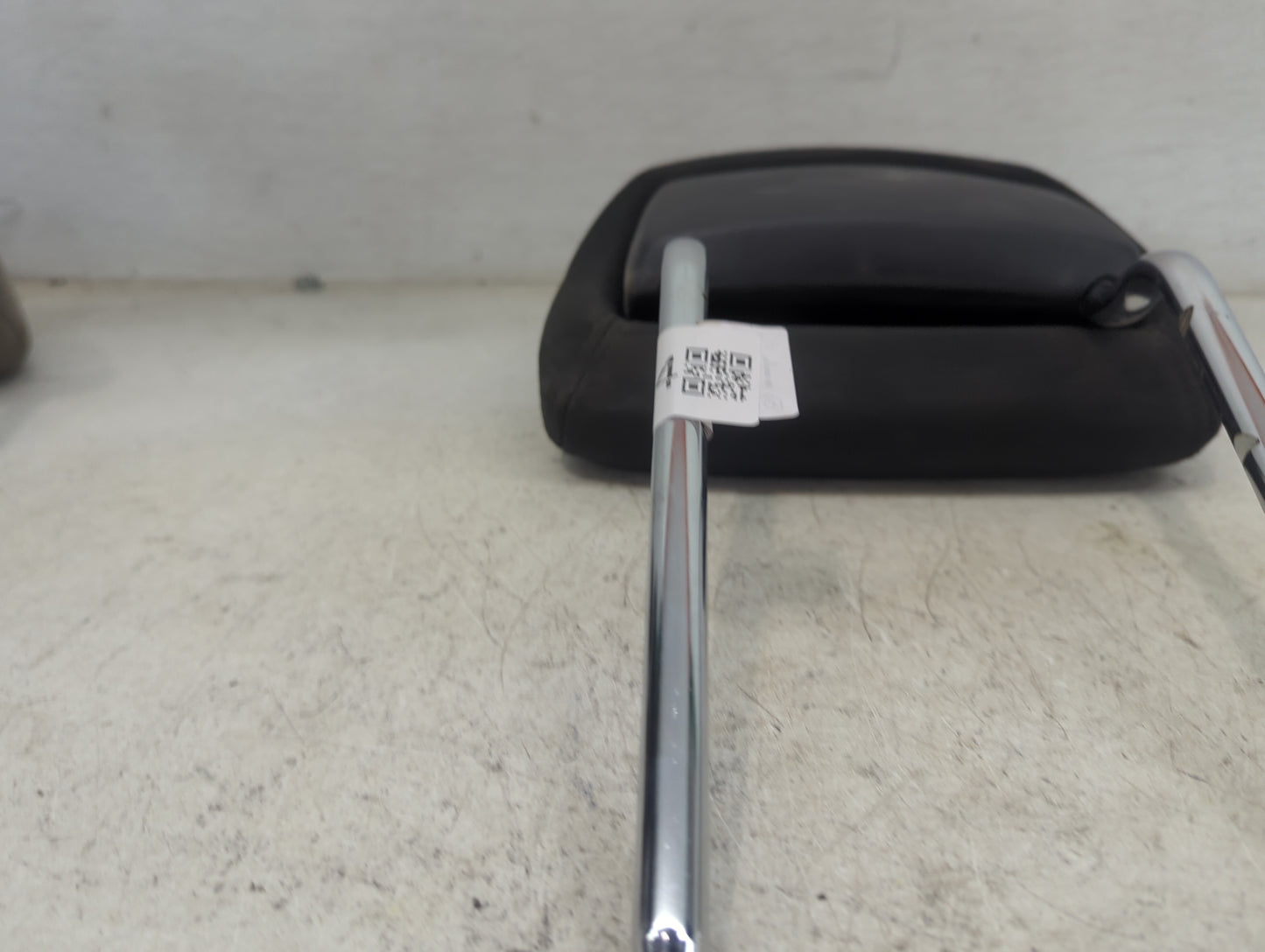 2012 Dodge Journey Headrest Head Rest Front Driver Seat Black 1471154 - Oemusedautoparts1.com