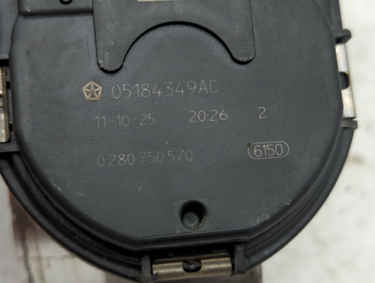 2011-2017 Dodge Journey Throttle Body P/N:05184349AC 05184349AF, 05184349AD Fits Fits 2011 2012 2013 2014 2015 2016 2017 201