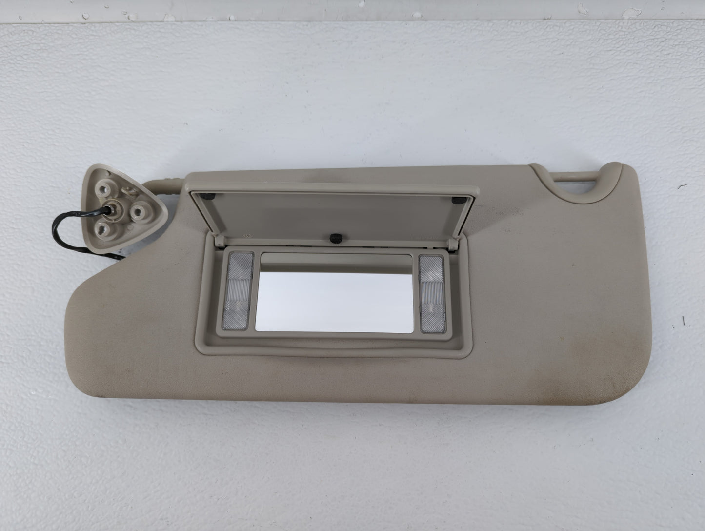 2011-2020 Dodge Journey Sun Visor Shade Replacement Passenger Right Mirror Fits OEM Used Auto Parts - Oemusedautoparts1.com