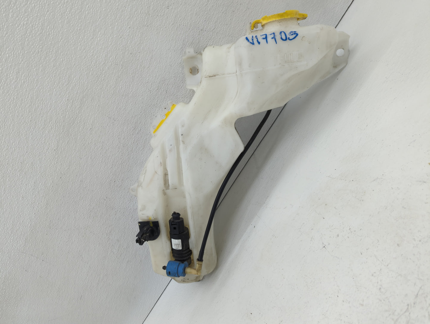 2012 Dodge Journey Windshield Washer Fluid Reservoir Bottle Oem - Oemusedautoparts1.com