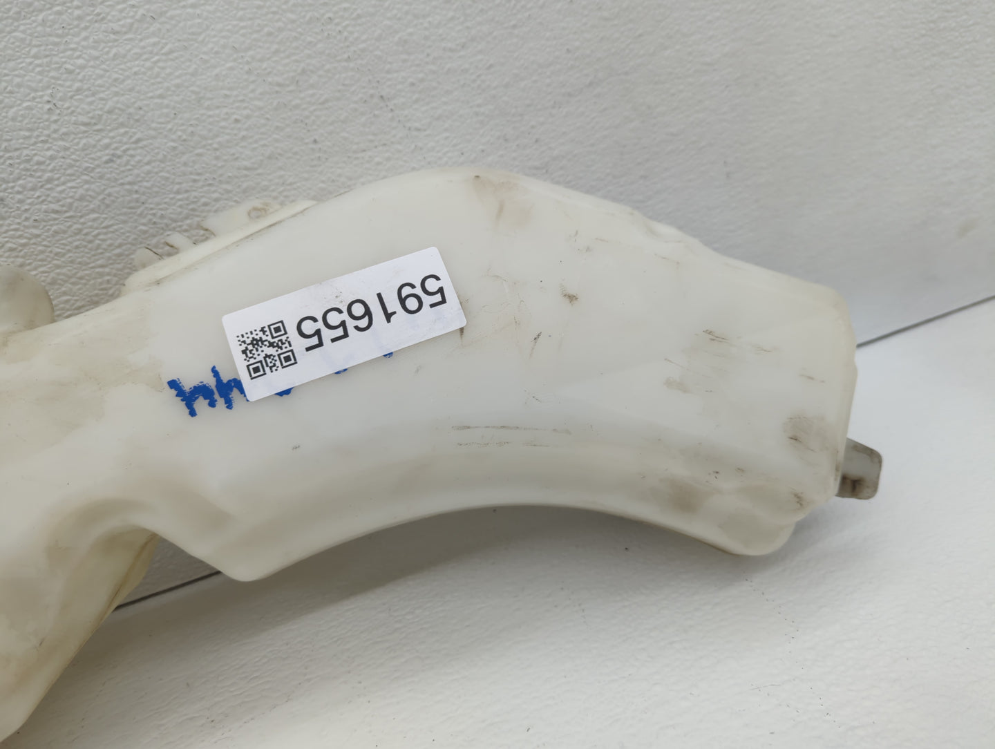 2012 Dodge Journey Windshield Washer Fluid Reservoir Bottle Oem - Oemusedautoparts1.com