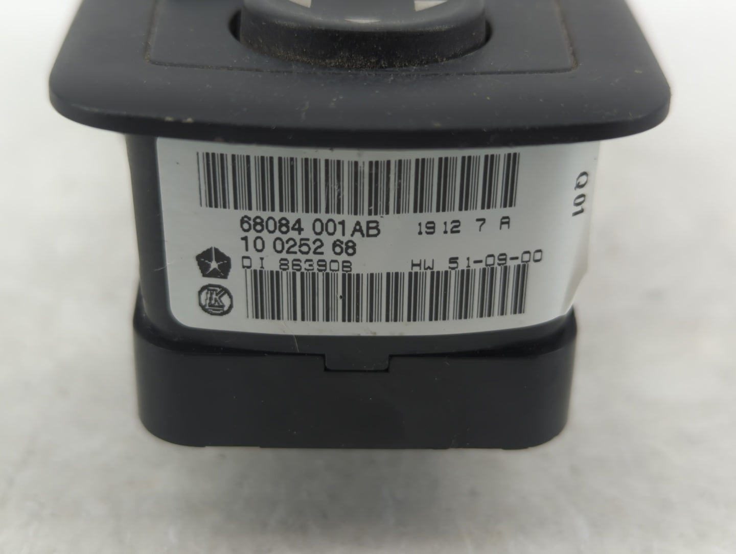 2012 Dodge Journey Master Power Window Switch Replacement Driver Side Left P/N:68084001AB Fits OEM Used Auto Parts - Oemused