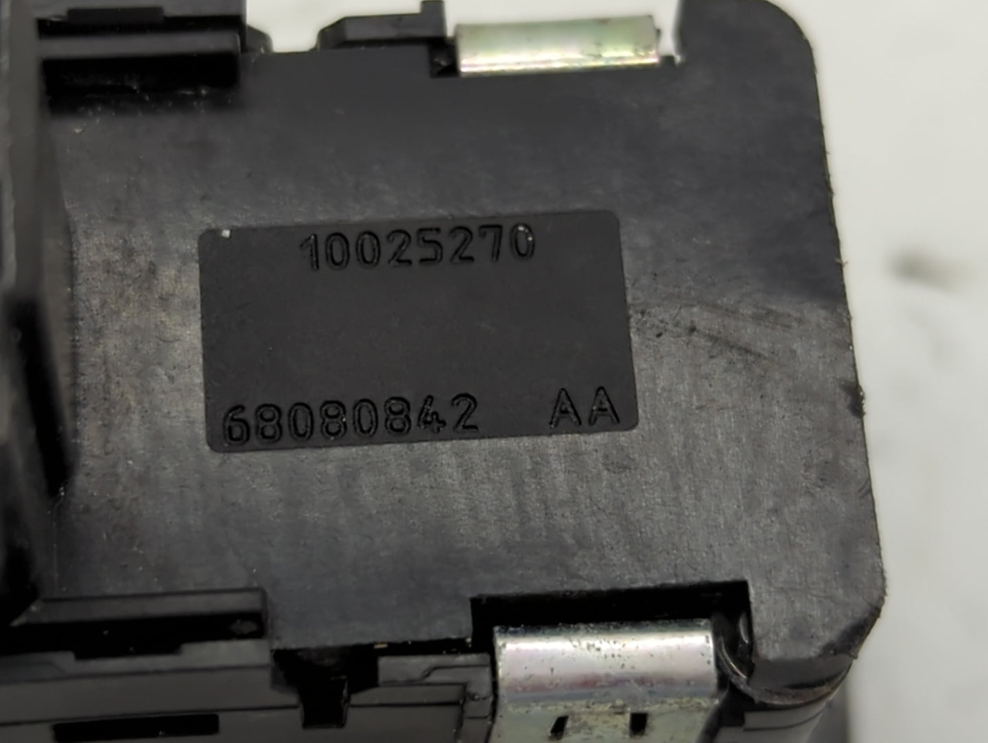 2011-2019 Dodge Journey Passenger Right Rear Power Window Switch - Oemusedautoparts1.com
