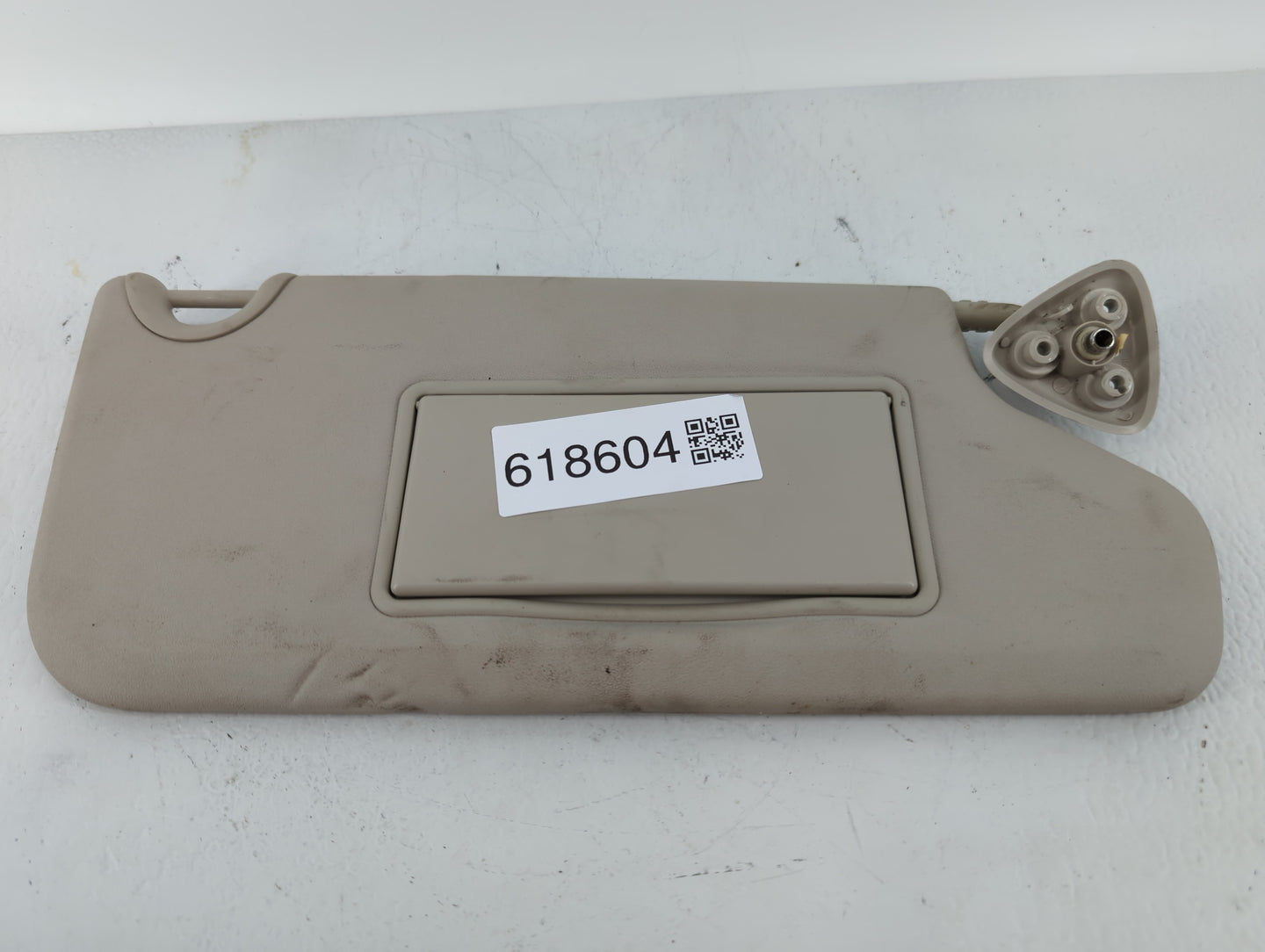 2012 Dodge Journey Sun Visor Shade Replacement Passenger Right Mirror Fits OEM Used Auto Parts - Oemusedautoparts1.com