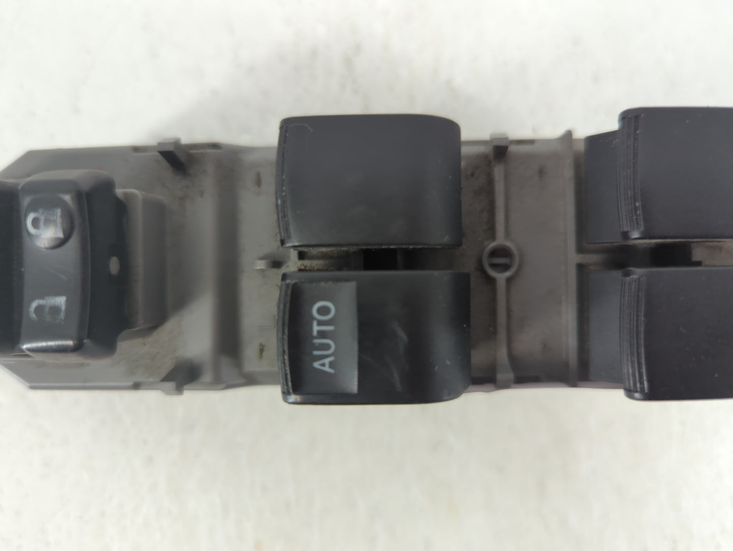 2012 Dodge Journey Master Power Window Switch Replacement Driver Side Left P/N:9470070 01 :24 Fits OEM Used Auto Parts - Oem