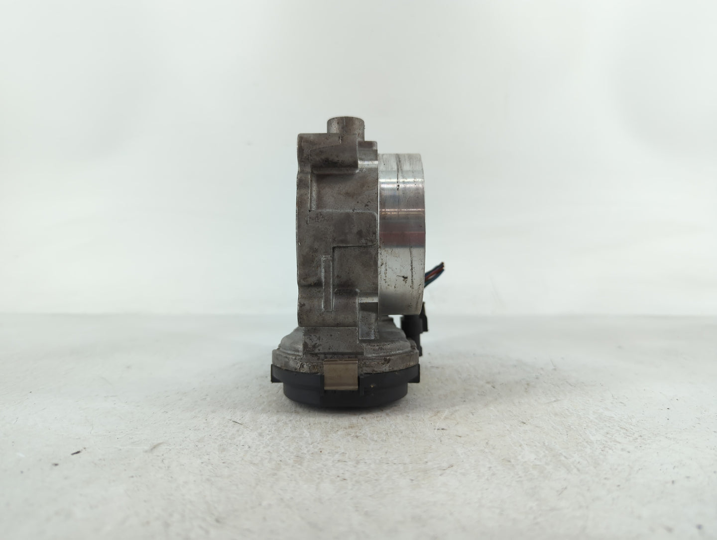 2011-2019 Dodge Journey Throttle Body P/N:50184349AC 0 280 750 570 Fits OEM Used Auto Parts - Oemusedautoparts1.com