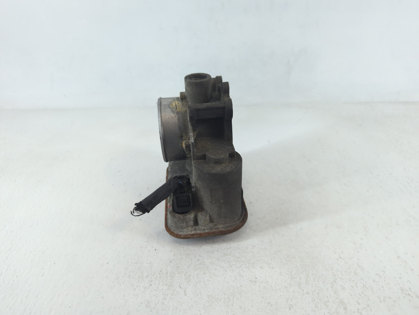 2009-2018 Dodge Journey Throttle Body Fits Fits 2007 2008 2009 2010 2011 2012 2013 2014 2015 2016 2017 2018 OEM Used Auto Pa