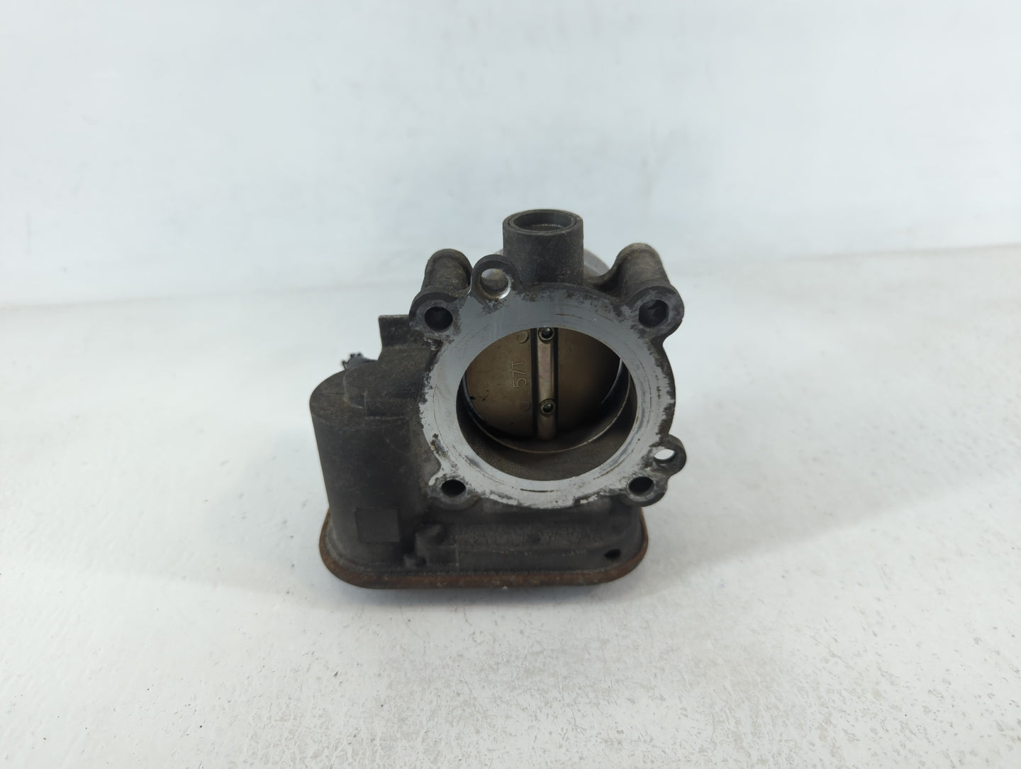 2009-2018 Dodge Journey Throttle Body Fits Fits 2007 2008 2009 2010 2011 2012 2013 2014 2015 2016 2017 2018 OEM Used Auto Pa