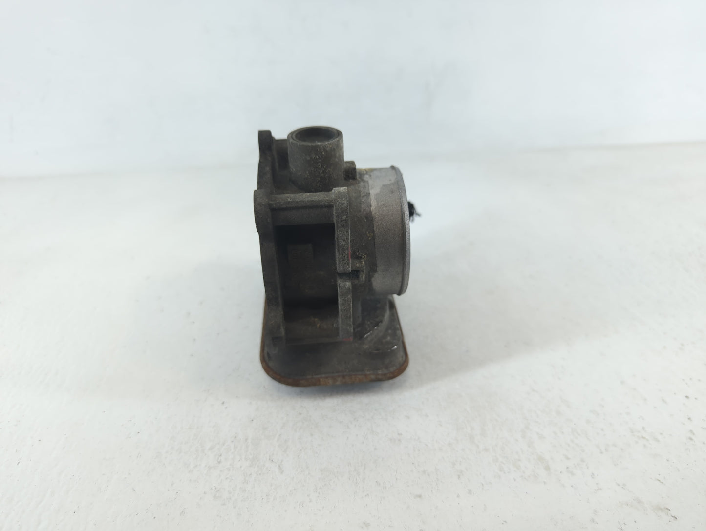 2009-2018 Dodge Journey Throttle Body Fits Fits 2007 2008 2009 2010 2011 2012 2013 2014 2015 2016 2017 2018 OEM Used Auto Pa