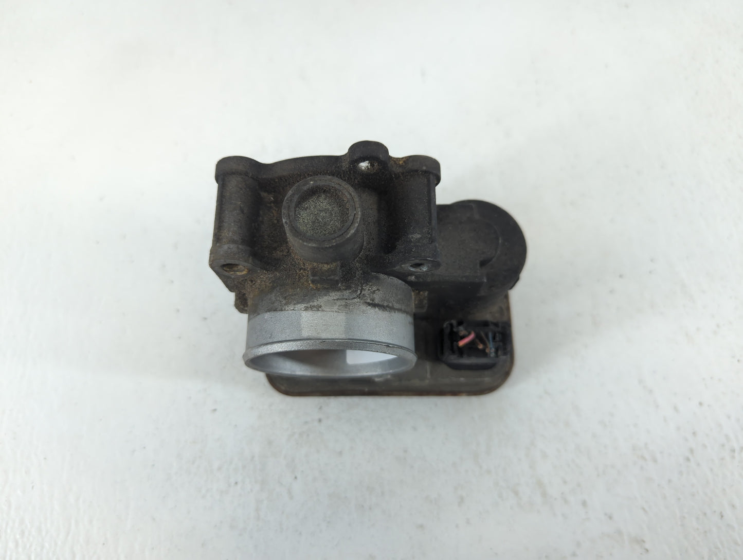 2009-2018 Dodge Journey Throttle Body Fits Fits 2007 2008 2009 2010 2011 2012 2013 2014 2015 2016 2017 2018 OEM Used Auto Pa