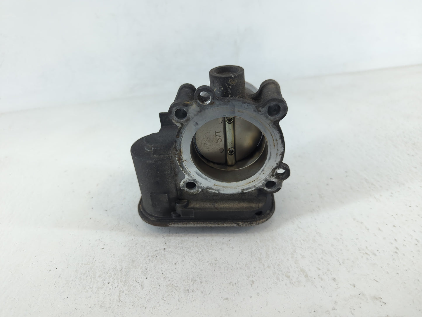 2009-2018 Dodge Journey Throttle Body Fits Fits 2007 2008 2009 2010 2011 2012 2013 2014 2015 2016 2017 2018 OEM Used Auto Pa