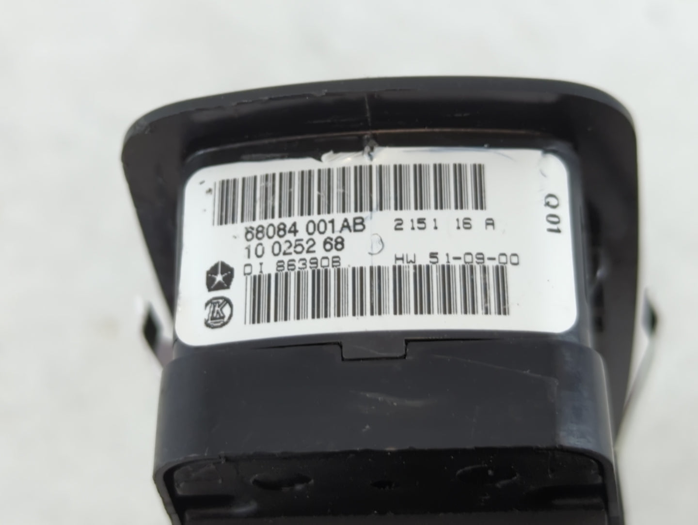 2012 Dodge Journey Master Power Window Switch Replacement Driver Side Left P/N:68084 001AD Fits OEM Used Auto Parts - Oemuse