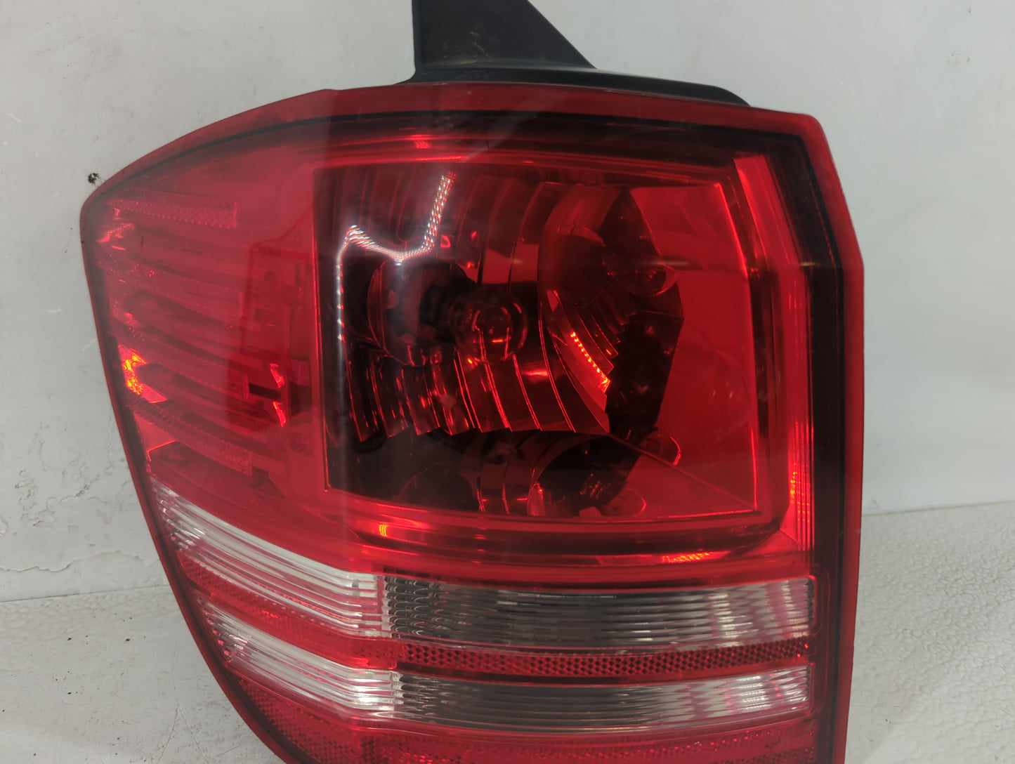 2012 Dodge Journey Tail Light Assembly Driver Left OEM P/N:05116291AG BL05DA5666, VP8LDX, 13B505 Fits OEM Used Auto Parts - 