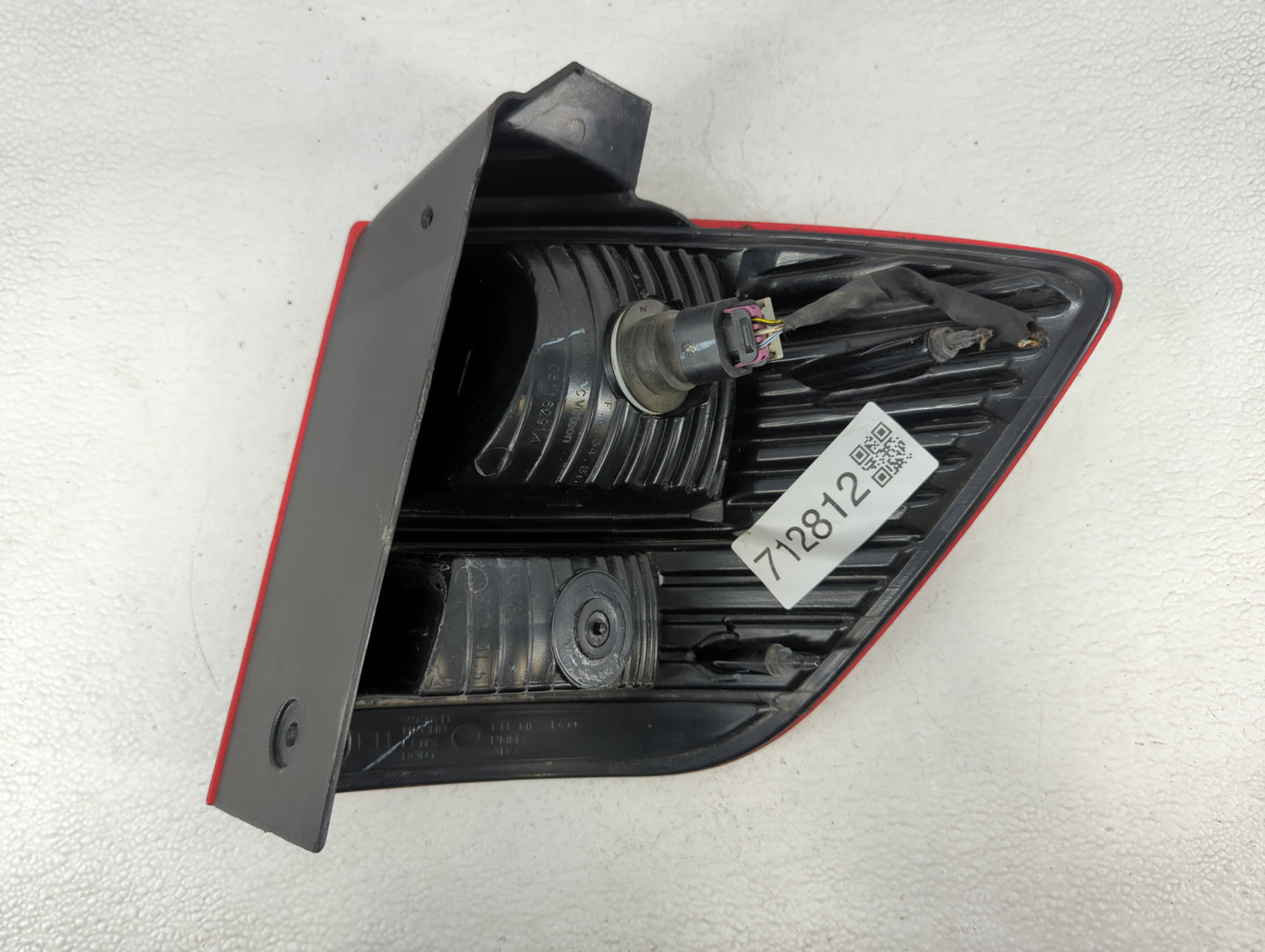 2012 Dodge Journey Tail Light Assembly Driver Left OEM P/N:05116291AG BL05DA5666, VP8LDX, 13B505 Fits OEM Used Auto Parts - 