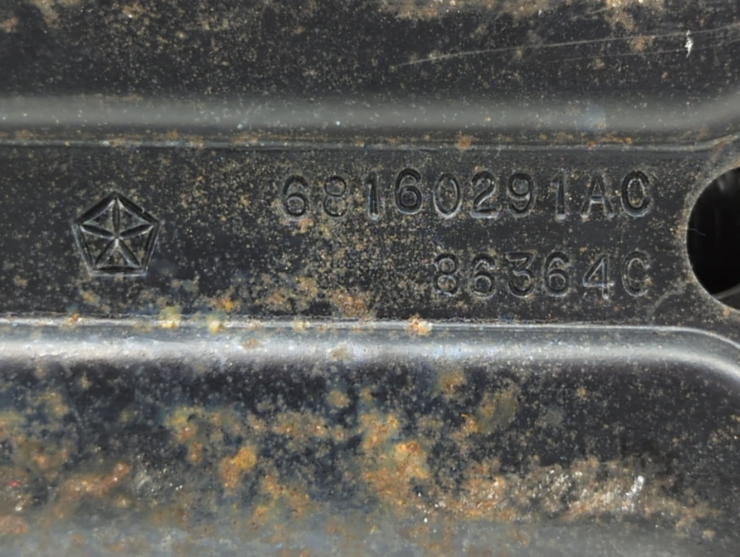 2012 Dodge Journey Spare Scissor Car Jack - Oemusedautoparts1.com