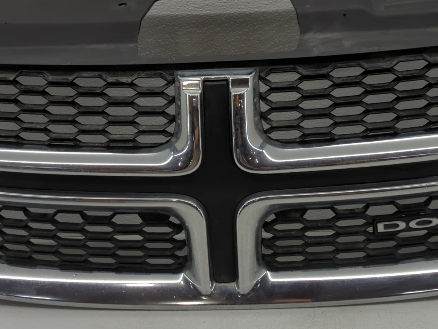 2012 Dodge Journey Front Grille Bumper Not Included - Oemusedautoparts1.com