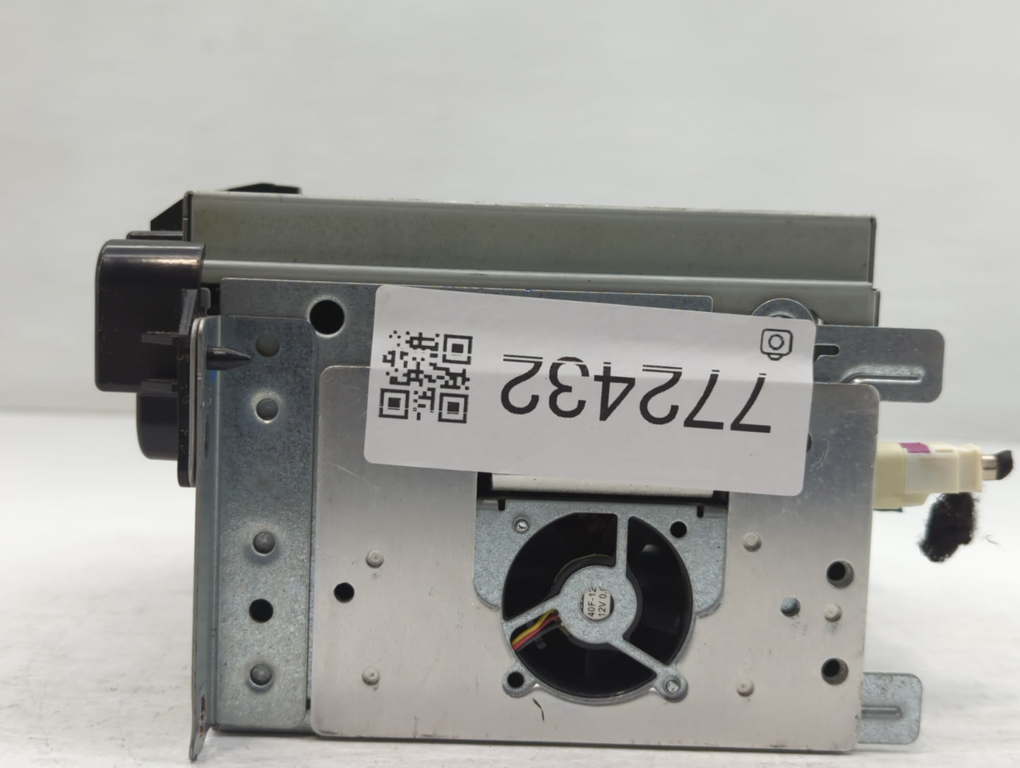 2011-2012 Dodge Journey Radio AM FM Cd Player Receiver Replacement P/N:P05091101AG Fits Fits 2011 2012 OEM Used Auto Parts -