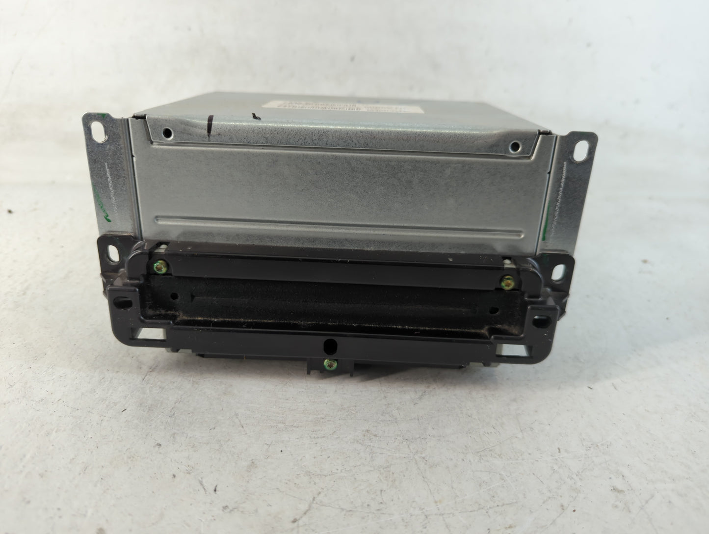 2011-2012 Dodge Journey Radio AM FM Cd Player Receiver Replacement P/N:P05091101AI Fits Fits 2011 2012 OEM Used Auto Parts -