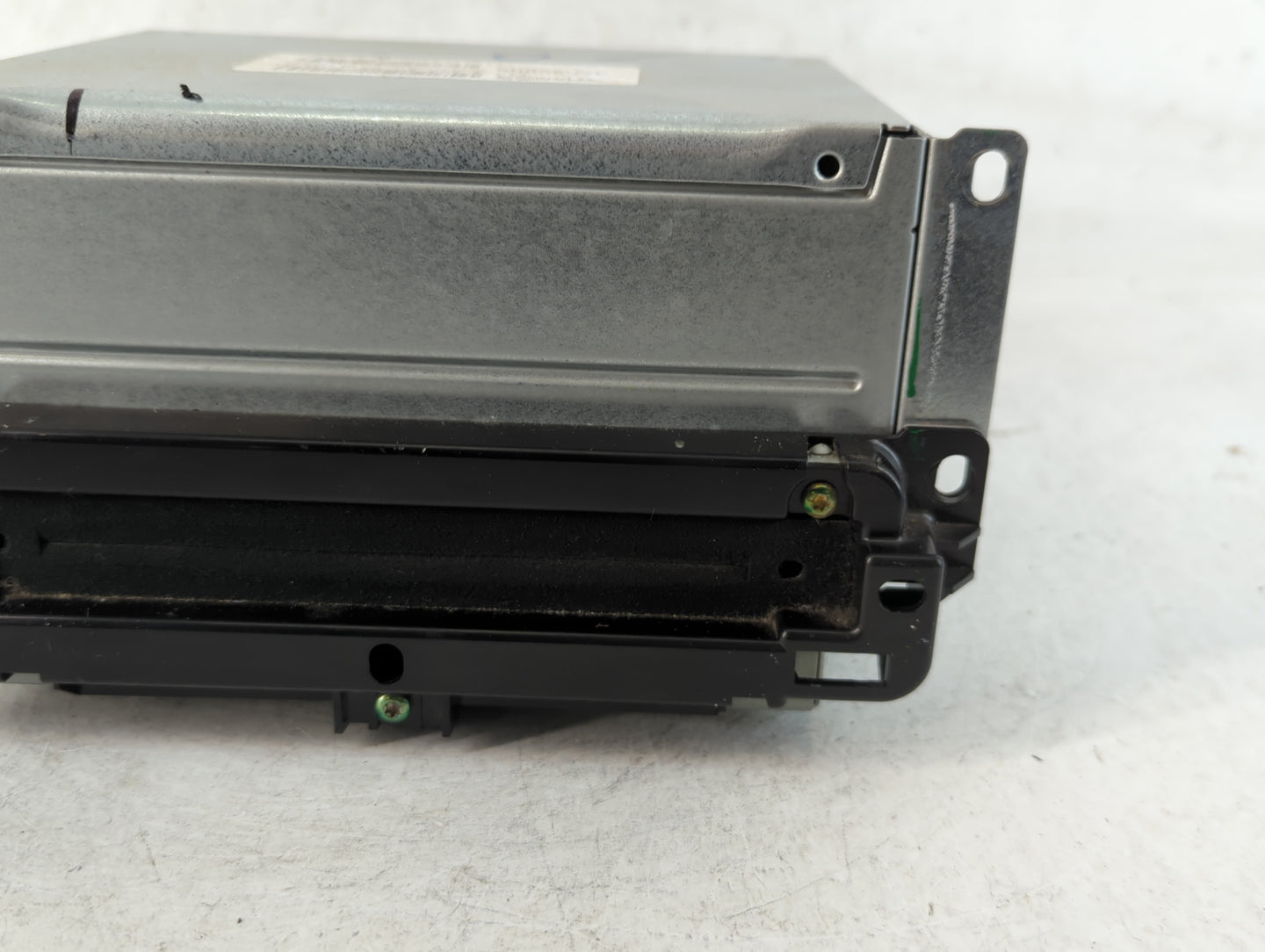2011-2012 Dodge Journey Radio AM FM Cd Player Receiver Replacement P/N:P05091101AI Fits Fits 2011 2012 OEM Used Auto Parts -