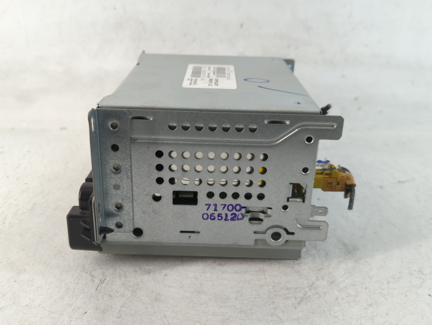 2011-2012 Dodge Journey Radio AM FM Cd Player Receiver Replacement P/N:P05091101AI Fits Fits 2011 2012 OEM Used Auto Parts -