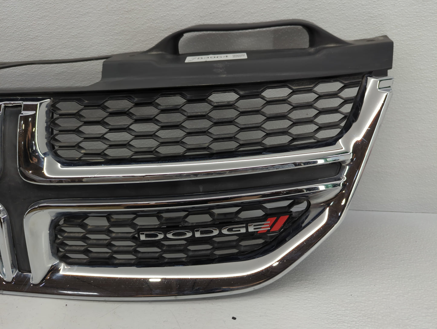 2012 Dodge Journey Front Grille Bumper Not Included - Oemusedautoparts1.com