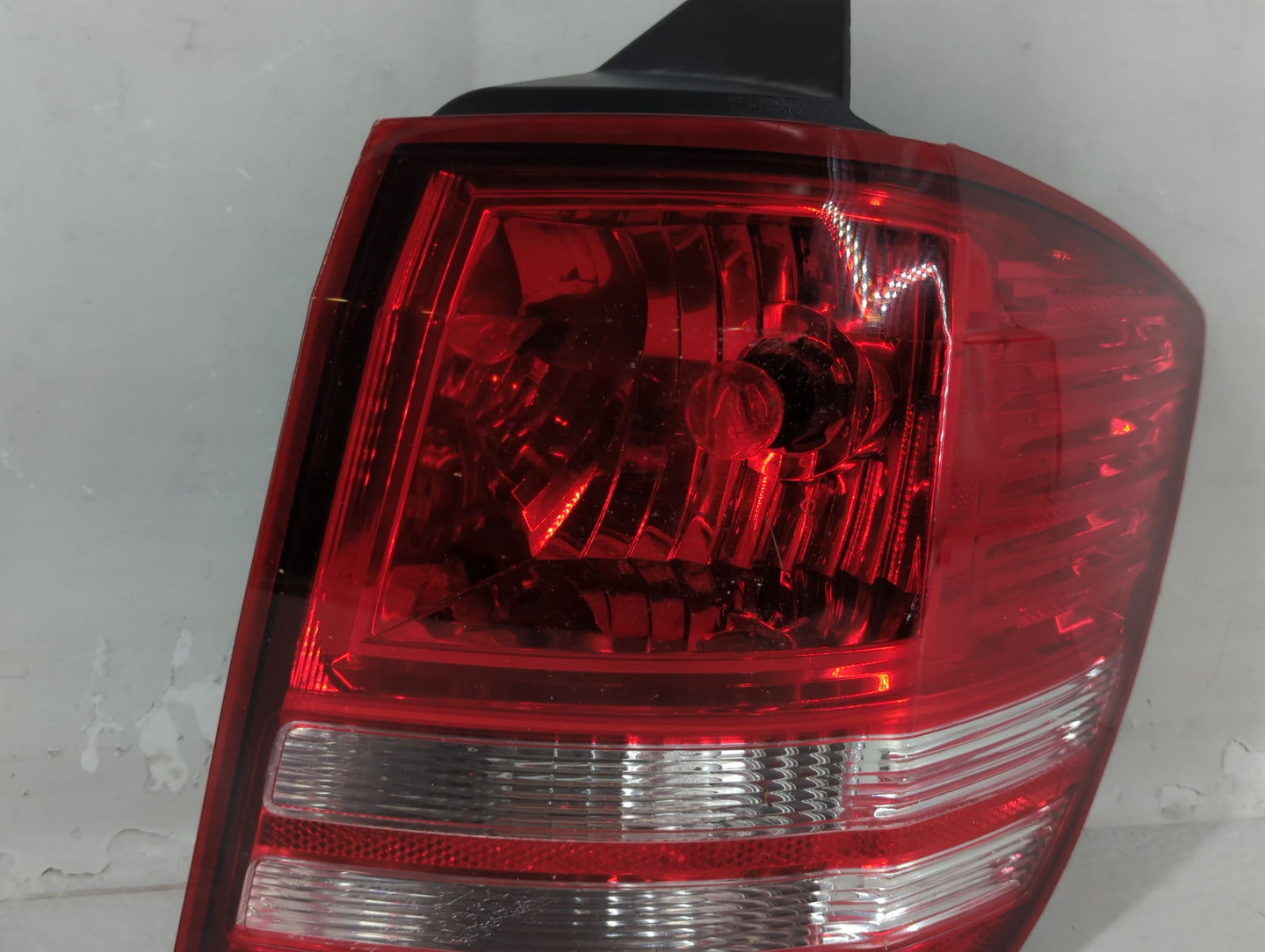 2010-2020 Dodge Journey Tail Light Assembly Passenger Right OEM P/N:05116290AG Fits OEM Used Auto Parts - Oemusedautoparts1.