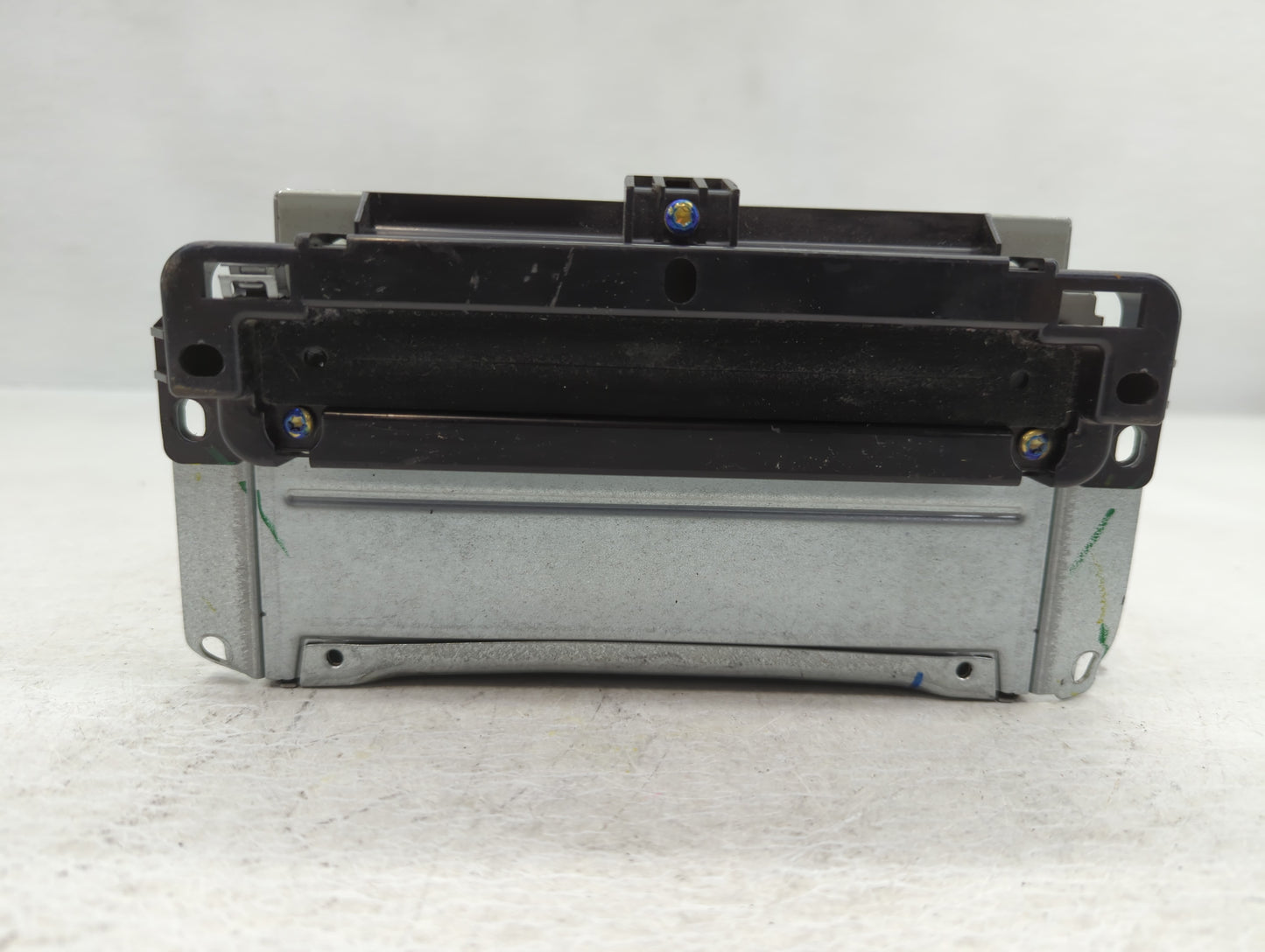 2011-2012 Dodge Journey Radio AM FM Cd Player Receiver Replacement P/N:P05091102AI P05091101AI Fits Fits 2011 2012 OEM Used 